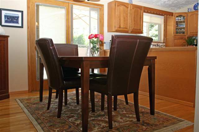 2219  E 48th Ave - Photo 6