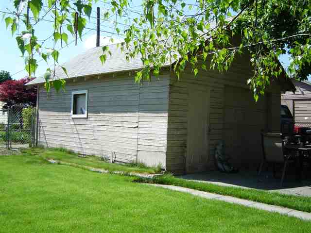 4203 N Stevens St - Photo 9