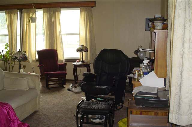 1818  W Spofford Ave - Photo 3