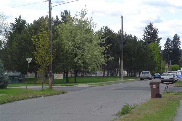 1818  W Spofford Ave - Photo 8