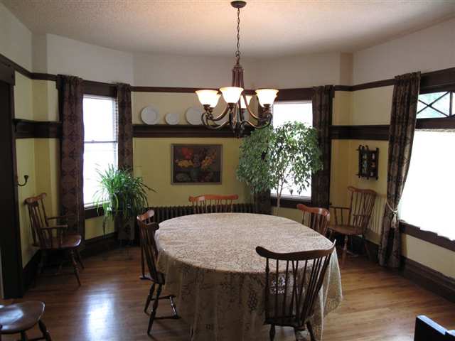2518  N Magnolia - Photo 3