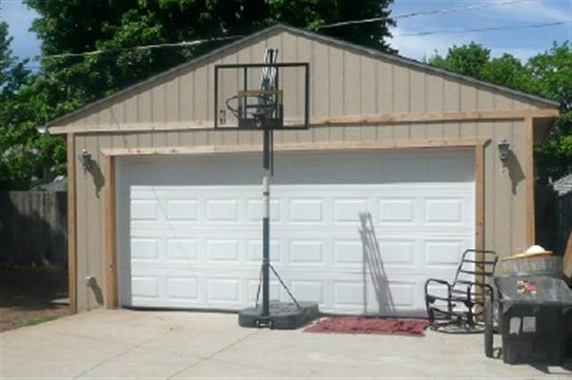 831  E 33rd Ave - Photo 6