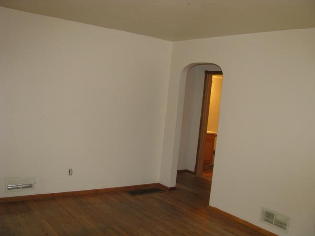 608 S Thor St - Photo 6