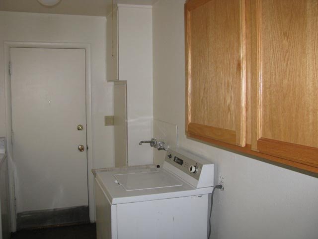 608 S Thor St - Photo 9