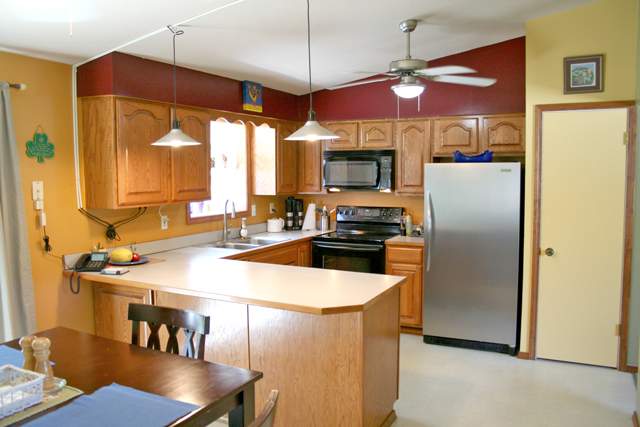 12314  E 27th Ave - Photo 4