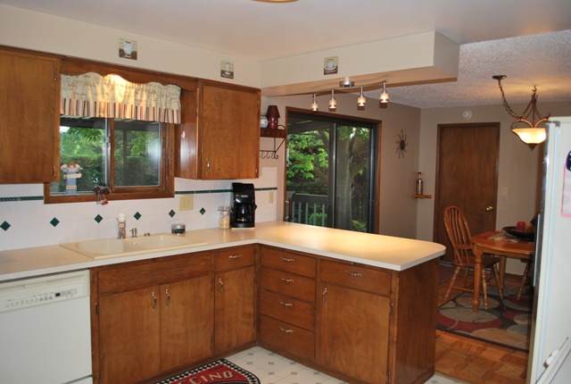 12716  E 25th - Photo 3