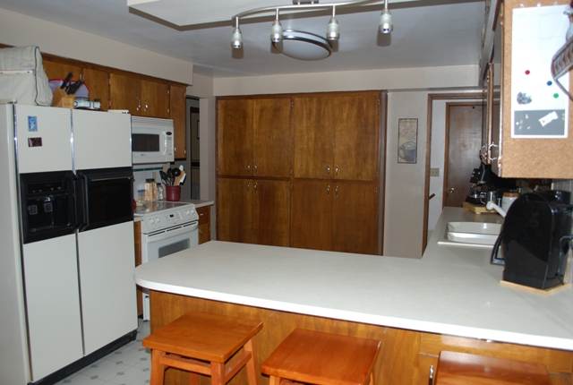 12716  E 25th - Photo 4