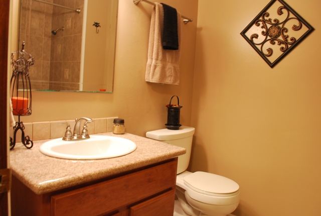 12716  E 25th - Photo 6