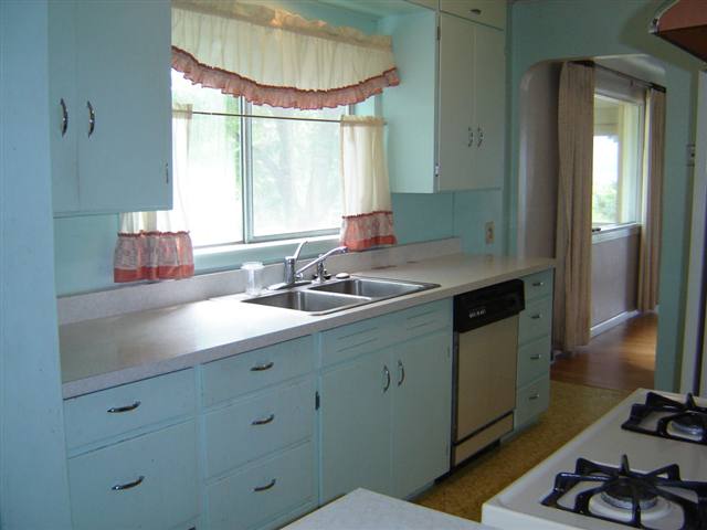 553  N Cedar - Photo 4