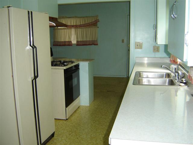 553  N Cedar - Photo 5