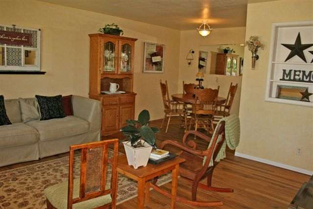 13208  E Boone Ave - Photo 3