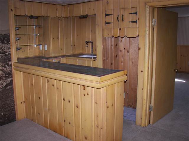 1122  E 43RD Ave - Photo 7
