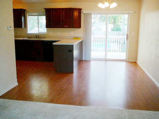 3904  E 23rd - Photo 3