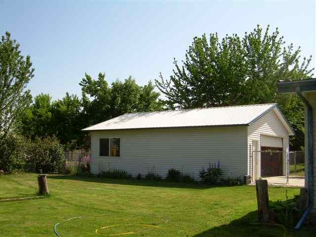 13205  E 7th Ave - Photo 3