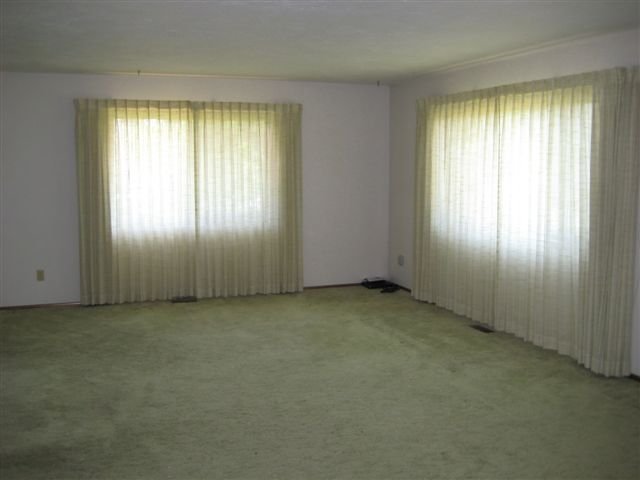 1123  N Margaret Ave - Photo 3