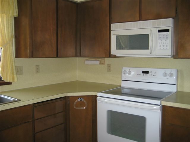1123  N Margaret Ave - Photo 4