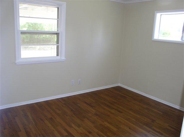 3917  E 9th Ave - Photo 6