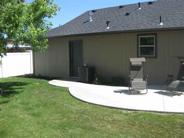 12008  E Boone Ave - Photo 7
