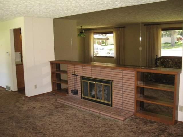 1331  E Club Ct - Photo 3