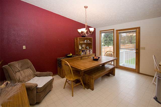 2323  S Herald Rd - Photo 4