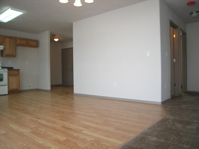 16724 W LAUREL Dr - Photo 5