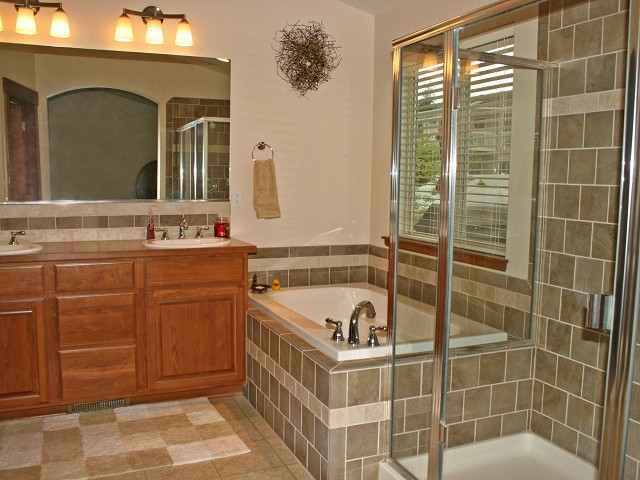 5112  N IVY - Photo 8