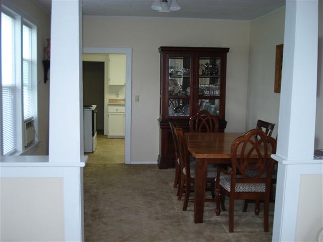 115 SE Railroad - Photo 3