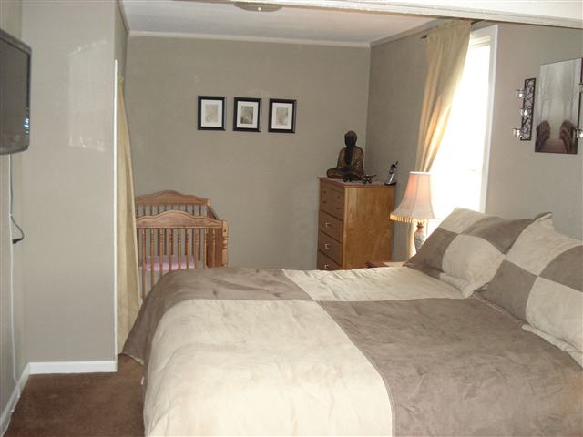115 SE Railroad - Photo 5