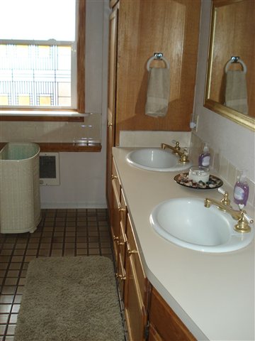 115 SE Railroad - Photo 6