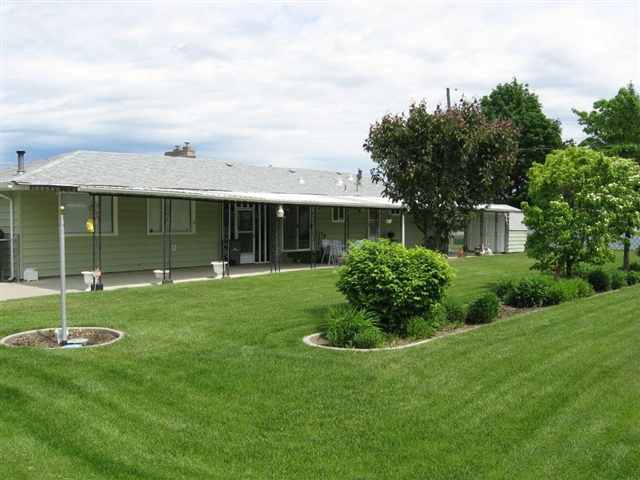 11620  E 12th Ave - Photo 3