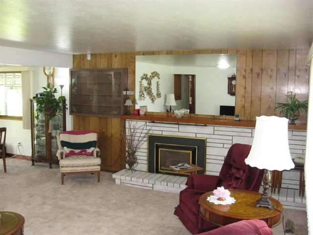 11620  E 12th Ave - Photo 4