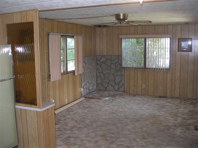 1205  E Lyons Rd - Photo 3