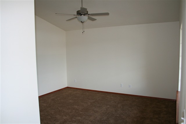 18508 E 5th - Photo 3
