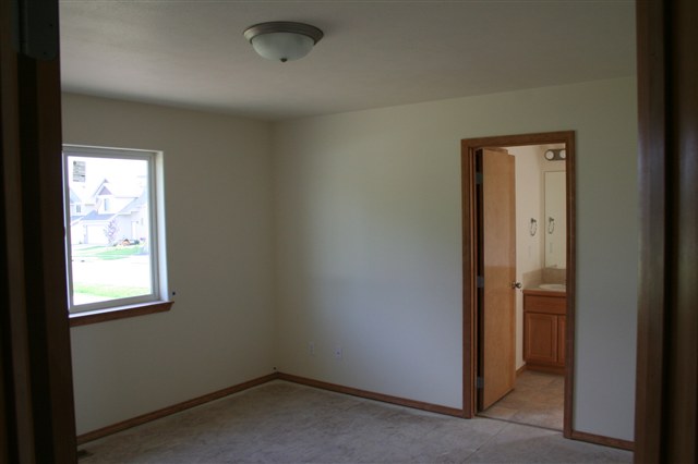 18511  E 5th - Photo 5