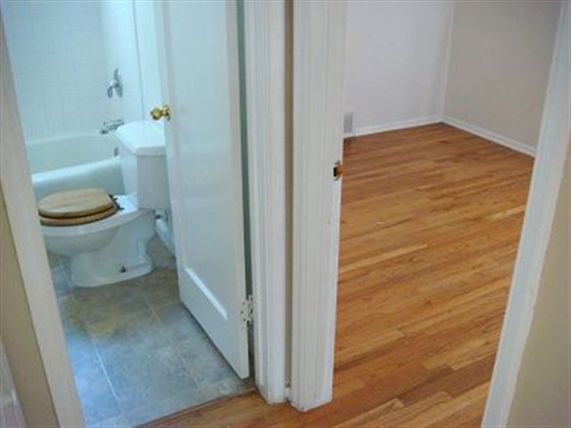 921  W 15th - Photo 7