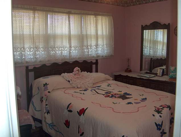 1419  E Bismark Ave - Photo 7