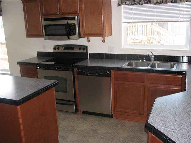 3110  E Chattaroy Rd - Photo 3