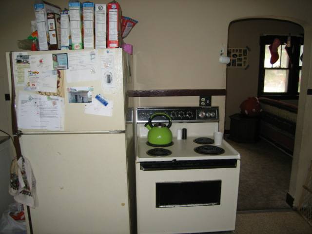 3627  E 9th Ave - Photo 3