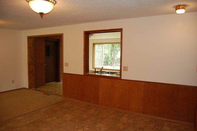 3228  E 34th - Photo 3