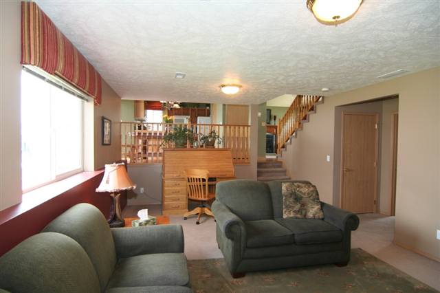 1607  E SHARPSBURG Ave - Photo 7