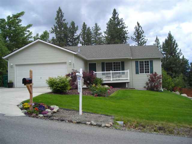 4803 E 14th Ave - Photo 1