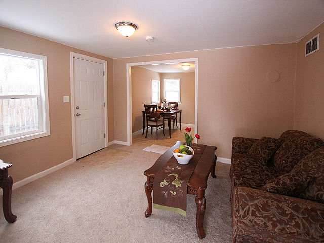 1715  W Kiernan - Photo 3