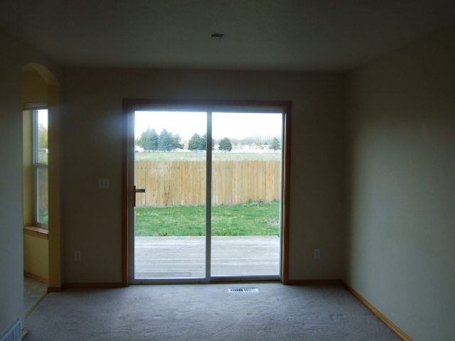 2415  E 52nd Ln - Photo 3