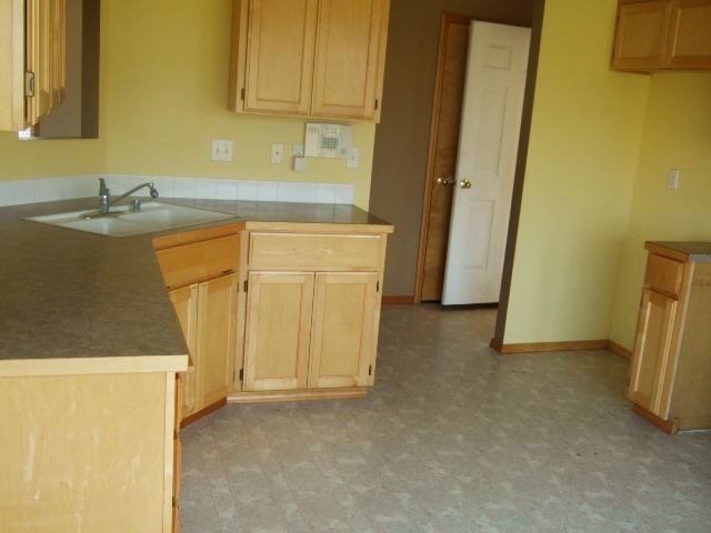 2415  E 52nd Ln - Photo 4