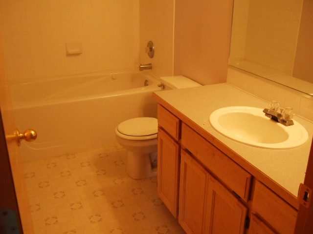 2415  E 52nd Ln - Photo 7