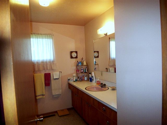 308  W State St - Photo 7