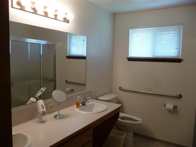 257 Gregory Dr - Photo 4