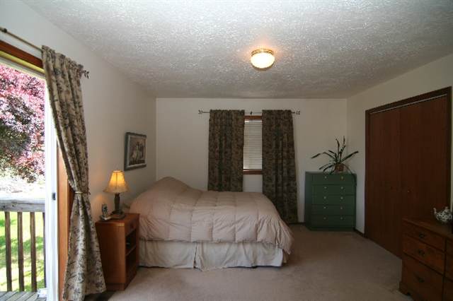 4233 E 9TH - Photo 2