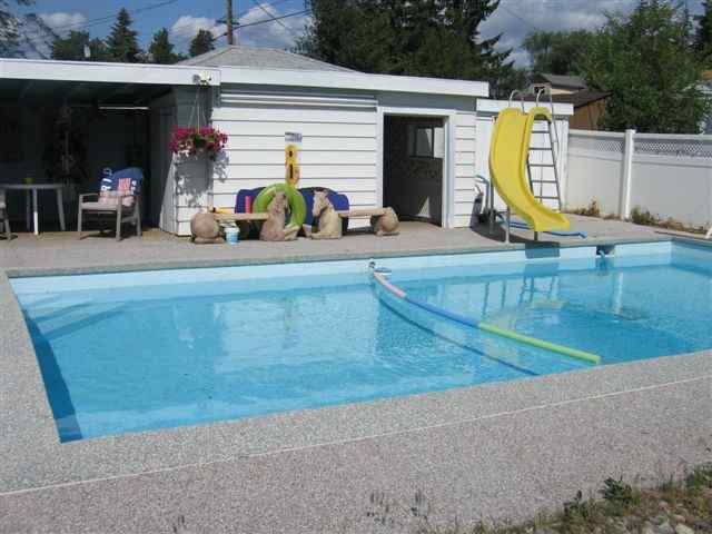 2411  E Decatur - Photo 3