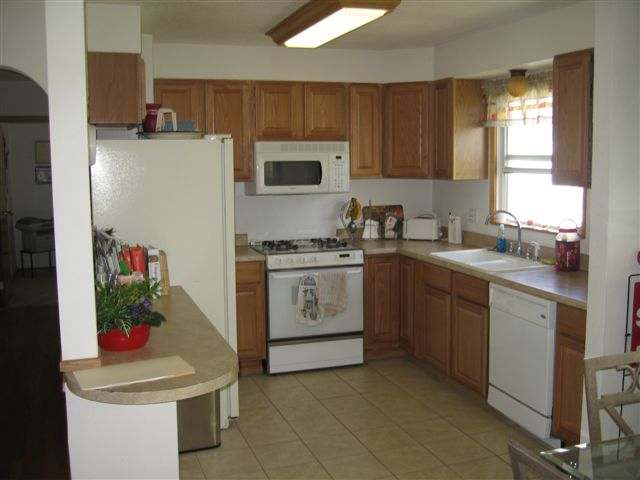 2411  E Decatur - Photo 6